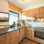 Daniela-1 By Interhome شقة