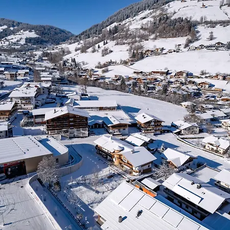 Daniela-1 By Interhome ニーデラウ